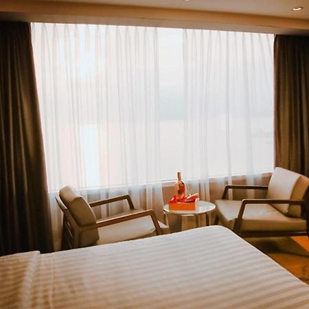 Truong Hotel Nha Trang Esterno foto