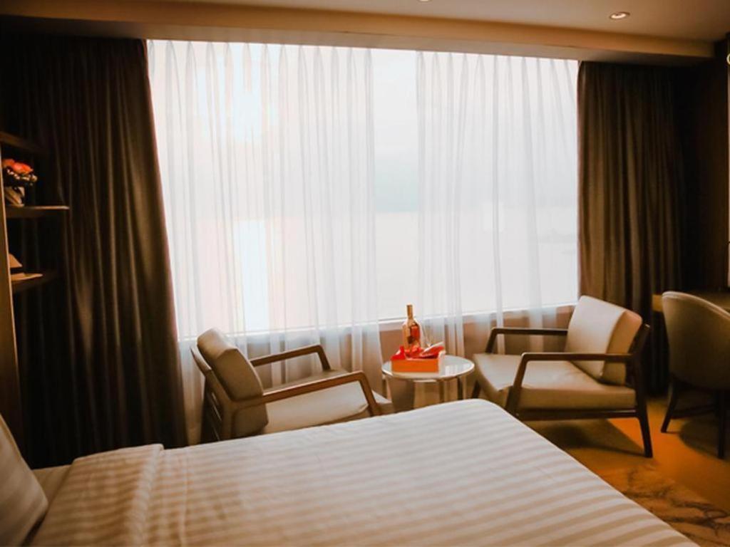 Truong Hotel Nha Trang Esterno foto